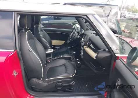 2008 Mini Cooper S z USA, uszkodzony, nr VIN WMWMF73528TT89621